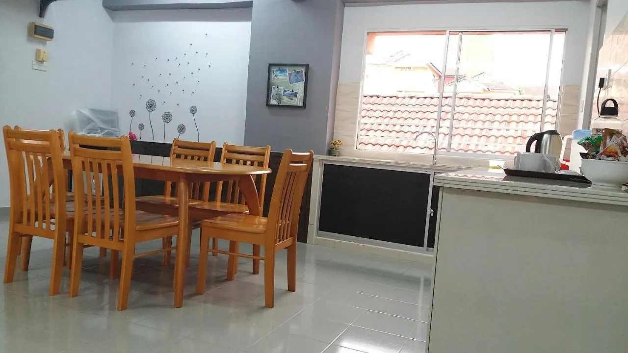 Coastside Homestay 조지타운 0*,  말레이시아